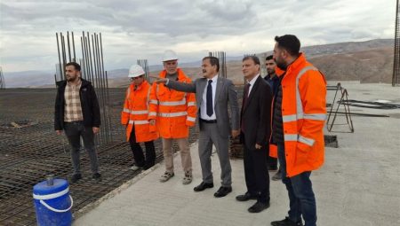 Siirt’te 400 Yataklı Hastane İnşaatına İl Sağlık Müdürü’nden Ziyaret