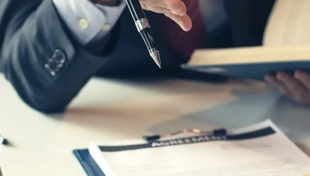 Yabancılık Unsurlu İş Sözleşmelerinde Hukuk Seçimi İptal Edildi, Türk Lirası ve Kripto Mevzuatında Kapsamlı Değişiklikler Yapıldı